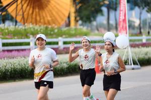 BIB: 
                            <button type="button" onclick="openModal(27851820)" class="btn btn-primary btn-sm float-right btn-popup" data-toggle="modal" data-target=".modal-high-quality">
                        <i class="fas fa-shopping-cart"></i> Add to Cart
                    </button>
                                            <button type="button" onclick="isThisMe(27851820, true)" class="btn btn-success btn-sm float-right btn-popup btn-isme hidden" data-toggle="tooltip" data-placement="bottom" title="นี่คือรูปของคุณใช่ไหม คลิกที่นี่เพื่อเอาเข้าอัลบั้ม">
                        <i class="fas fa-plus"></i> Add to album
                    </button>
                    <button type="button" onclick="isThisMe(27851820, false)" class="btn btn-warning btn-sm float-right btn-popup btn-isnotme hidden">
                        <i class="fas fa-ban"></i> Remove from album
                    </button>